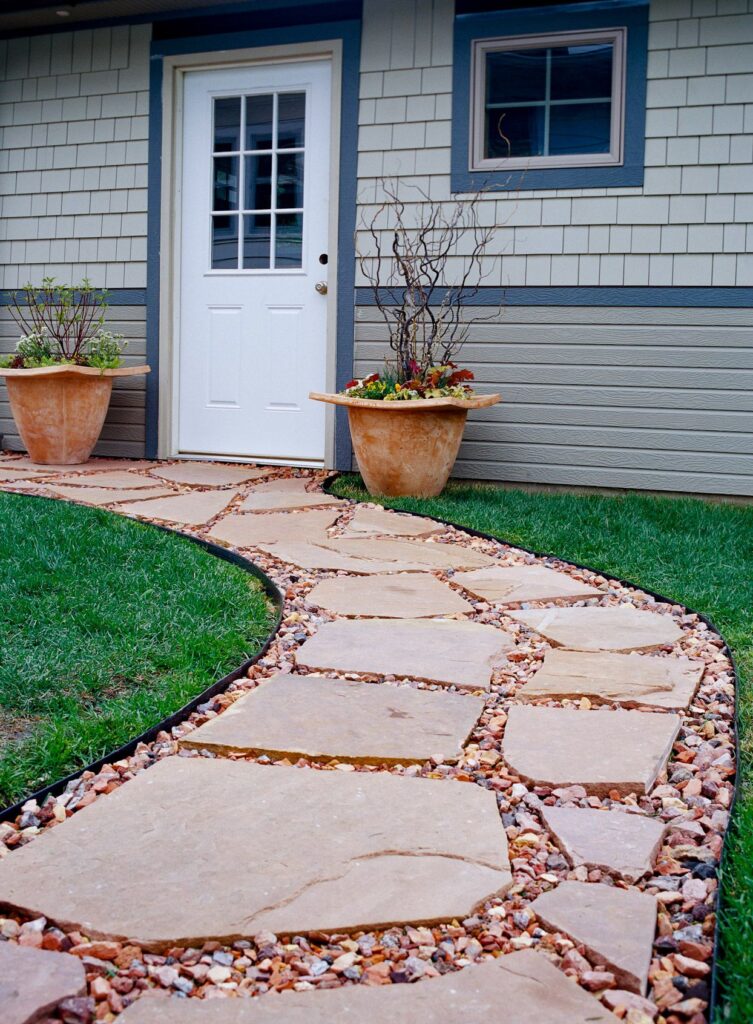 How Much Landscaping Stone Do I Need For A Walkway